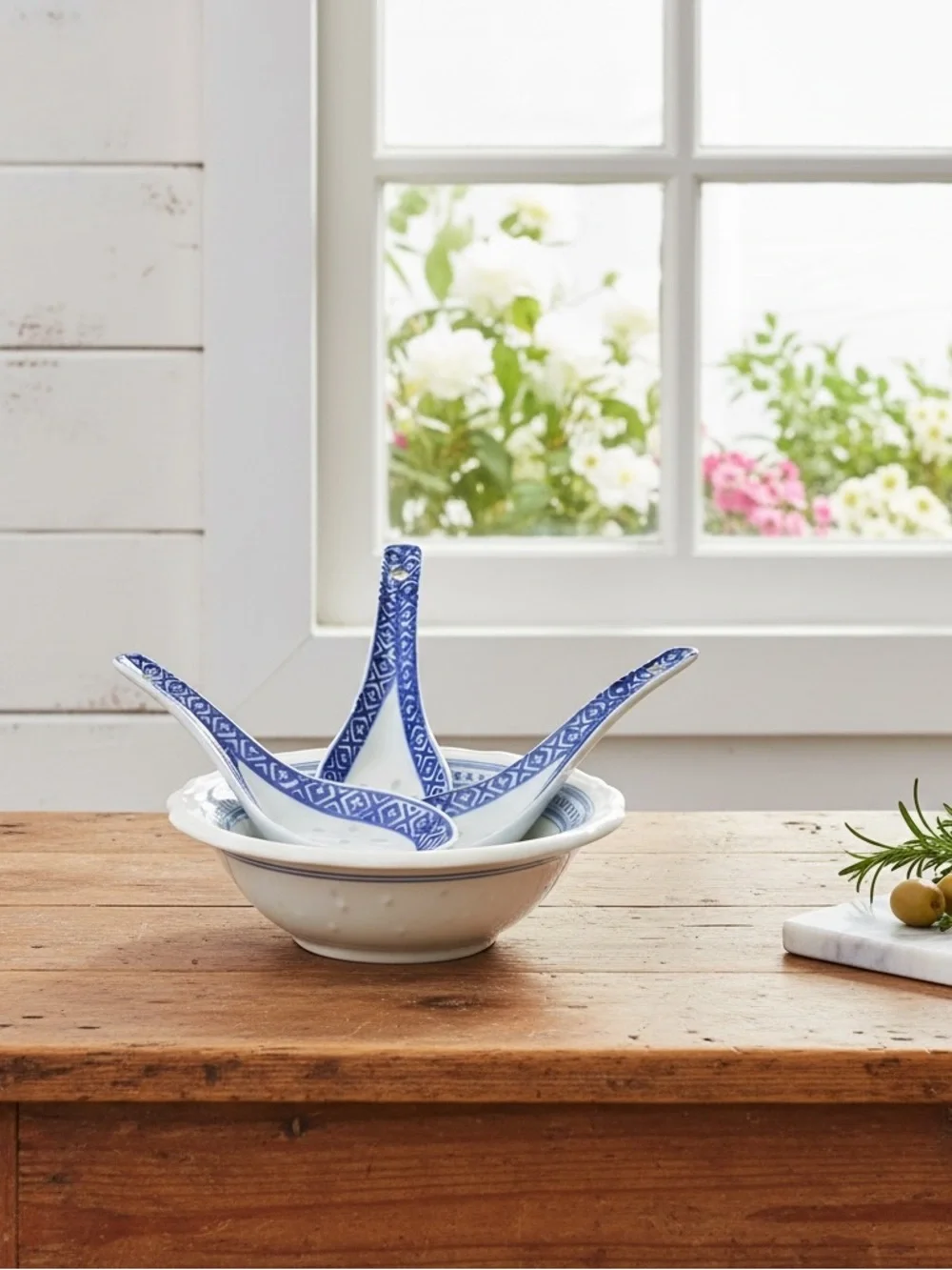 Syracuse China Blue & White Porcelain Condiment Bowl/ 3 Matching Pierced Spoons